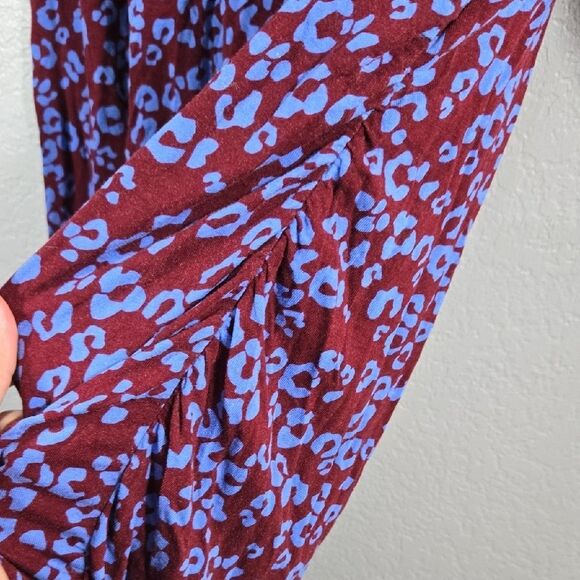 MATERNITY A Pea in the Pod Burgundy Patterned Ruched Fitted Dress Long Sleeve - Picture 5 of 11